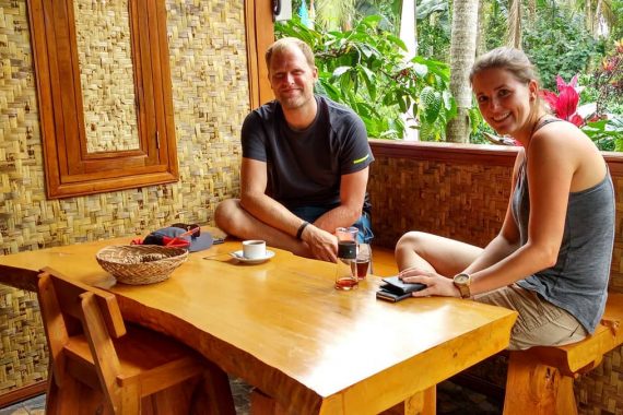 Omah Kopi Banyuwangi Galeri Pengunjung j