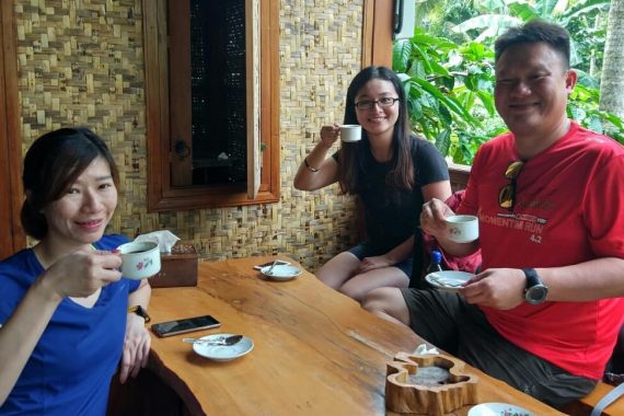 Omah Kopi Banyuwangi Galeri Pengunjung g